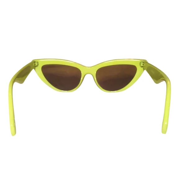 Chic Yellow Cat-Eye Sunglasses - Picture 4 of 5